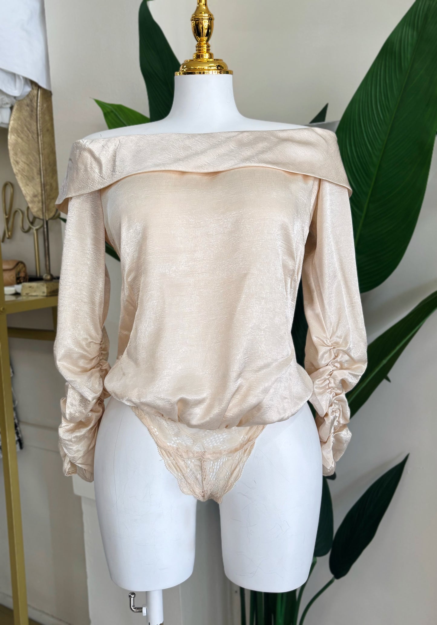 Leonor Off Shoulder Bodysuit