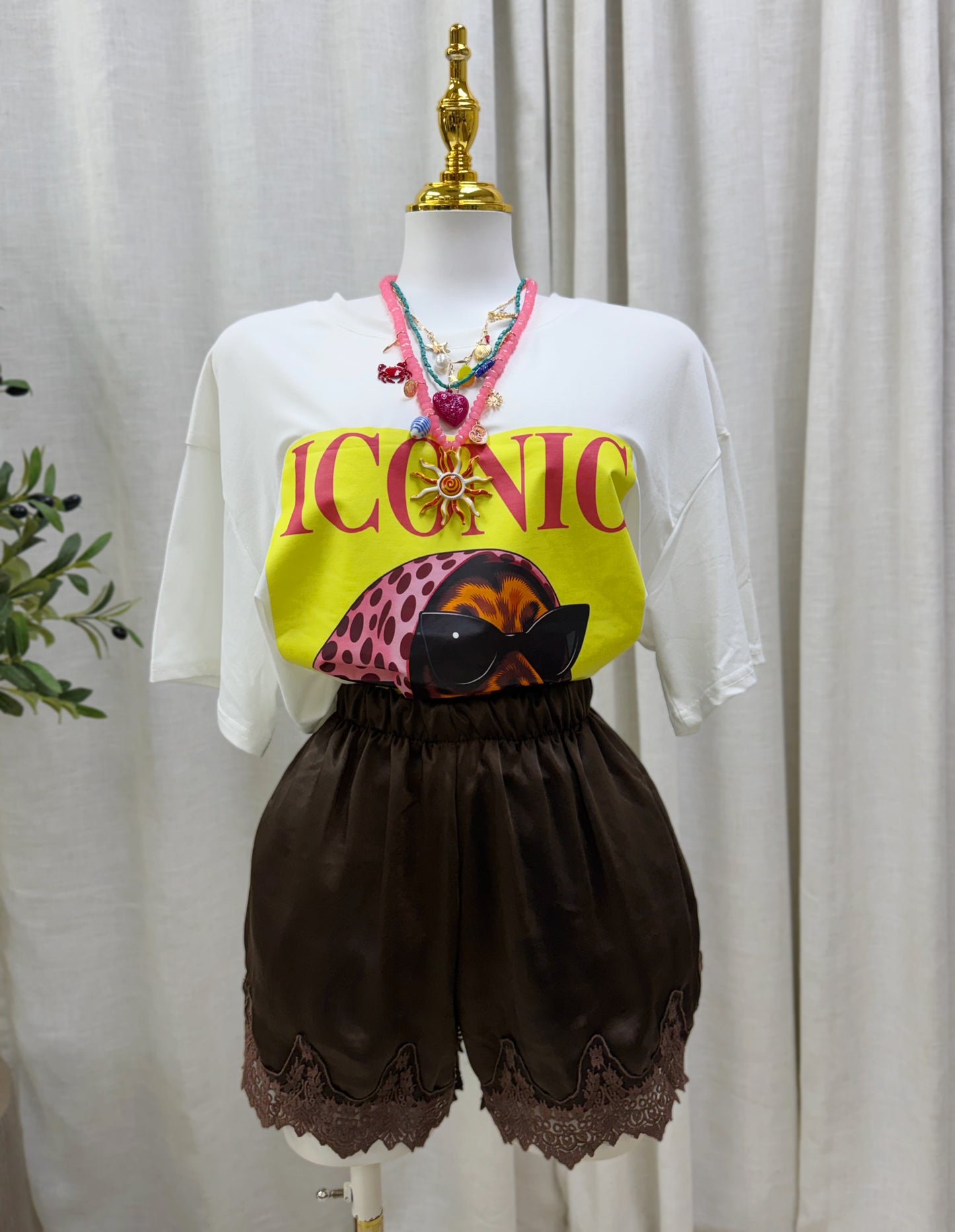 Lara Satin Lace Short (Brown)