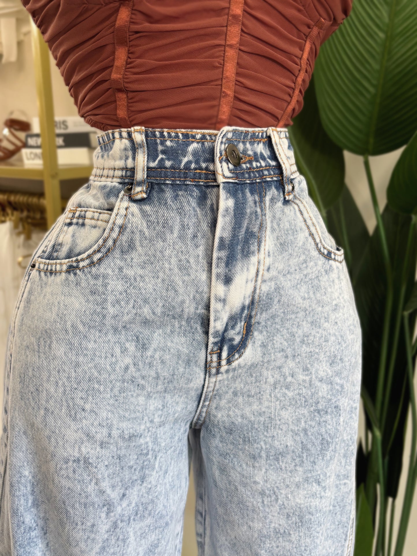 Eva Barrel Jean