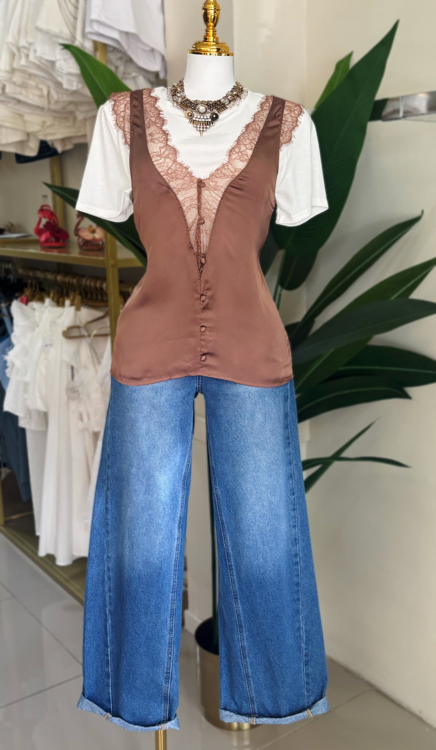 Isabella Lace Dreams Blouse (Mocha/Navy)