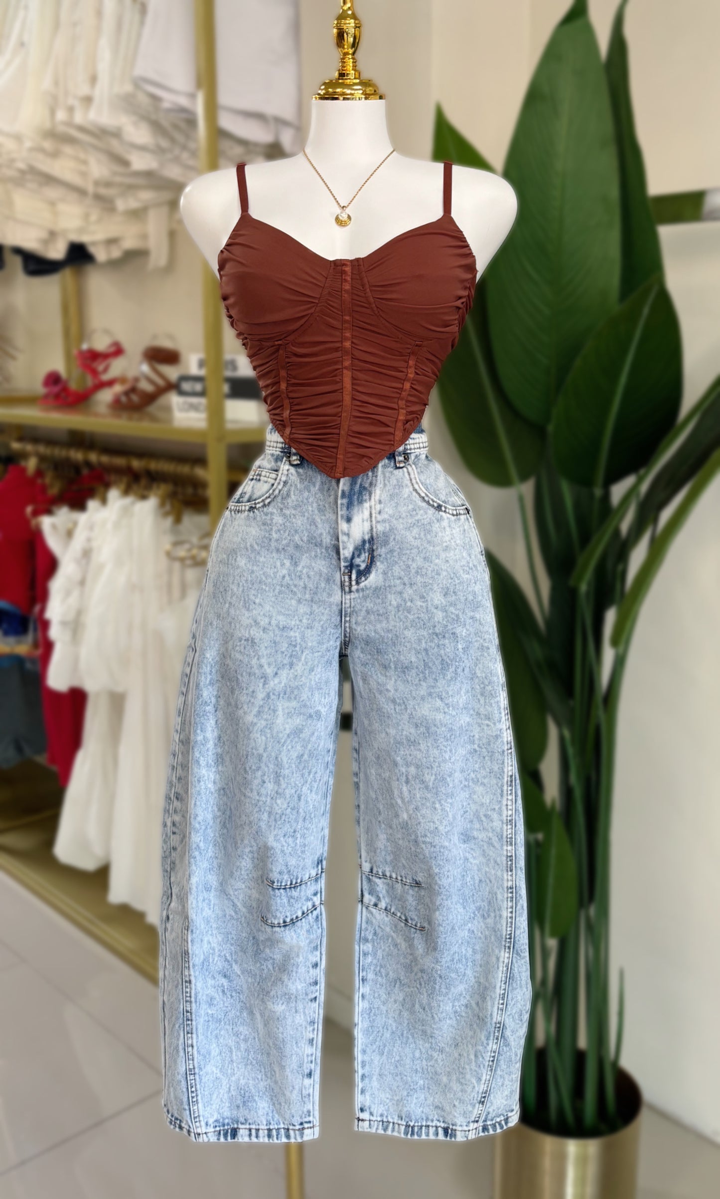 Eva Barrel Jean