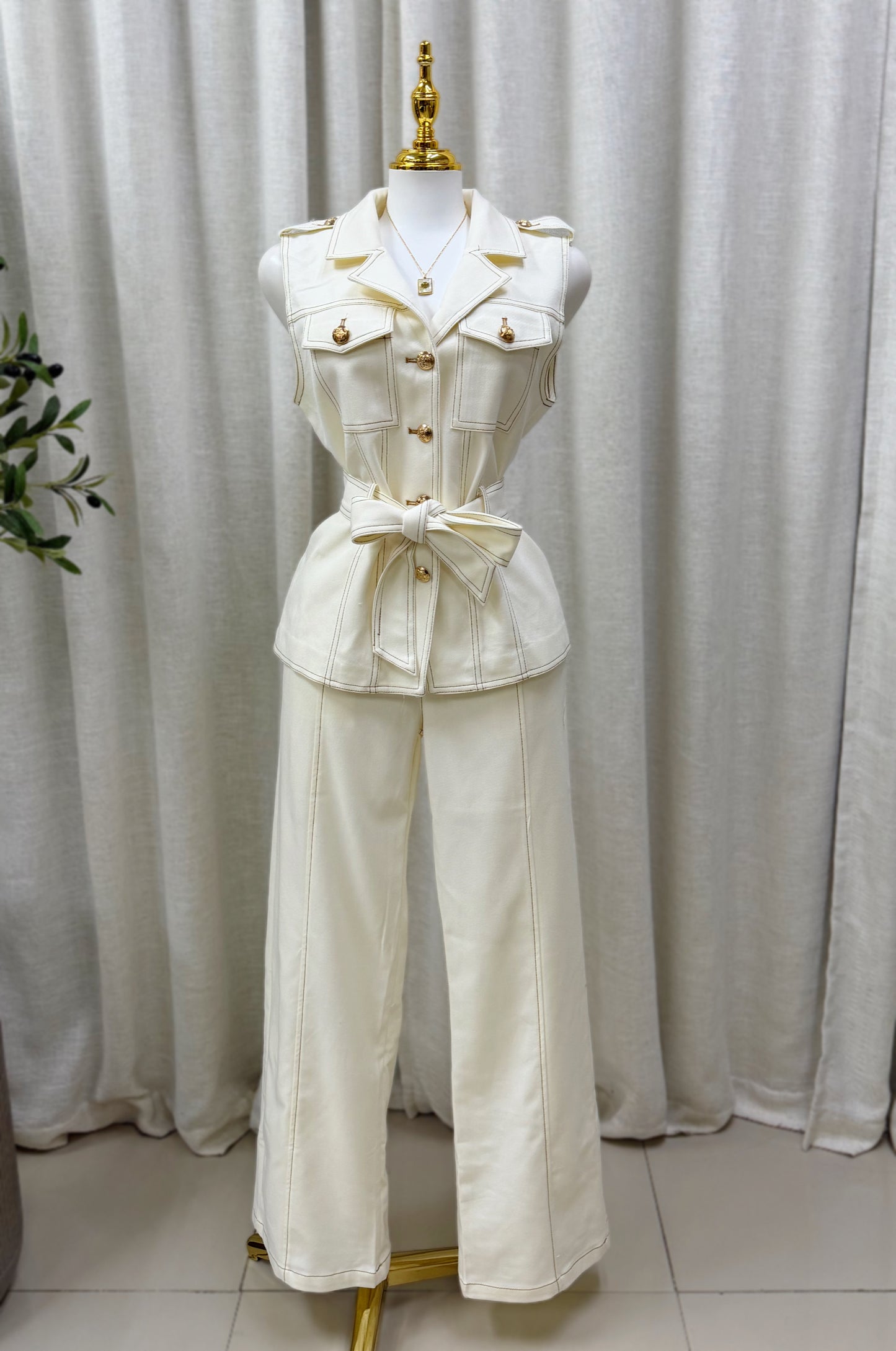 Paulina Ivory Pant