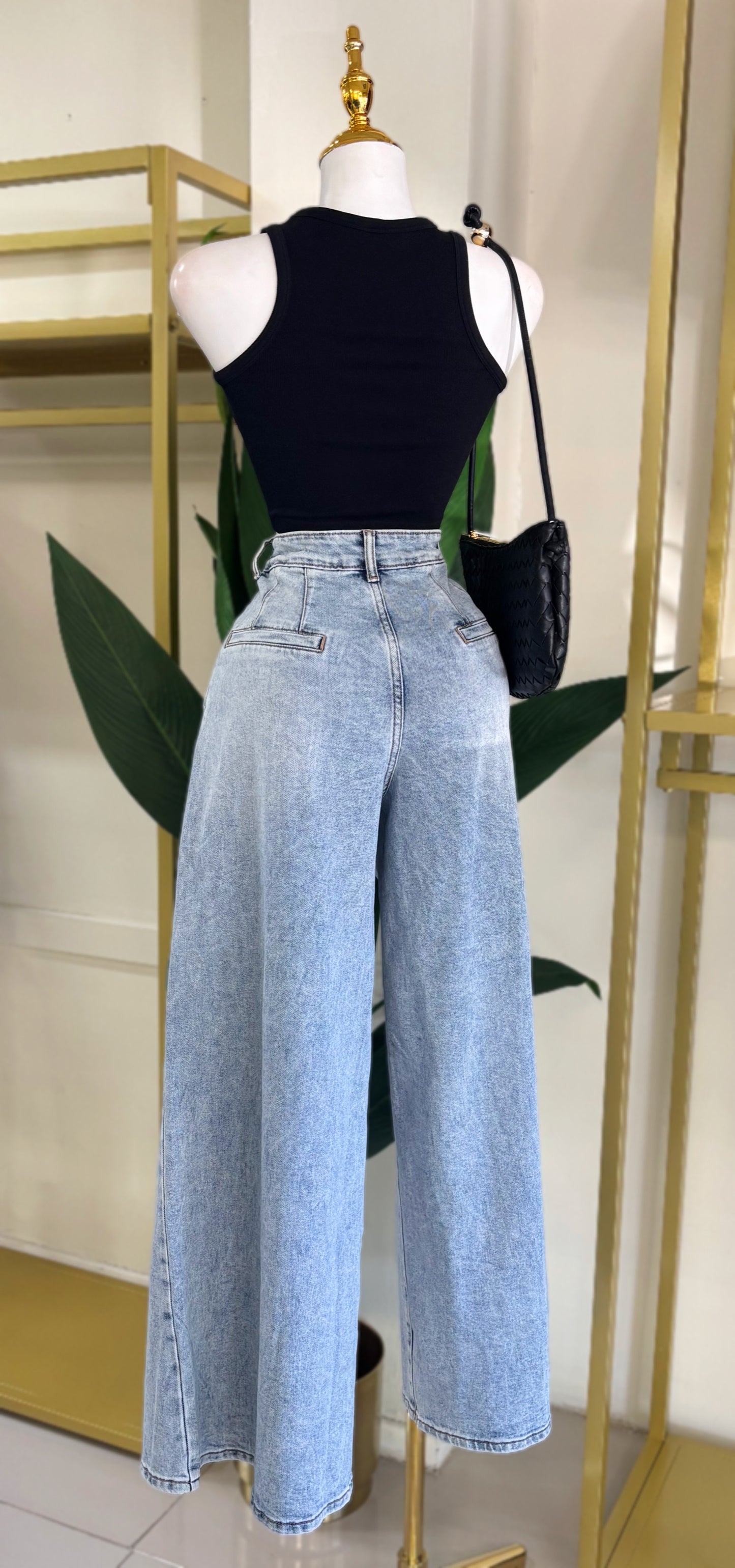 Edda Wide Leg Jeans (Light Blue)