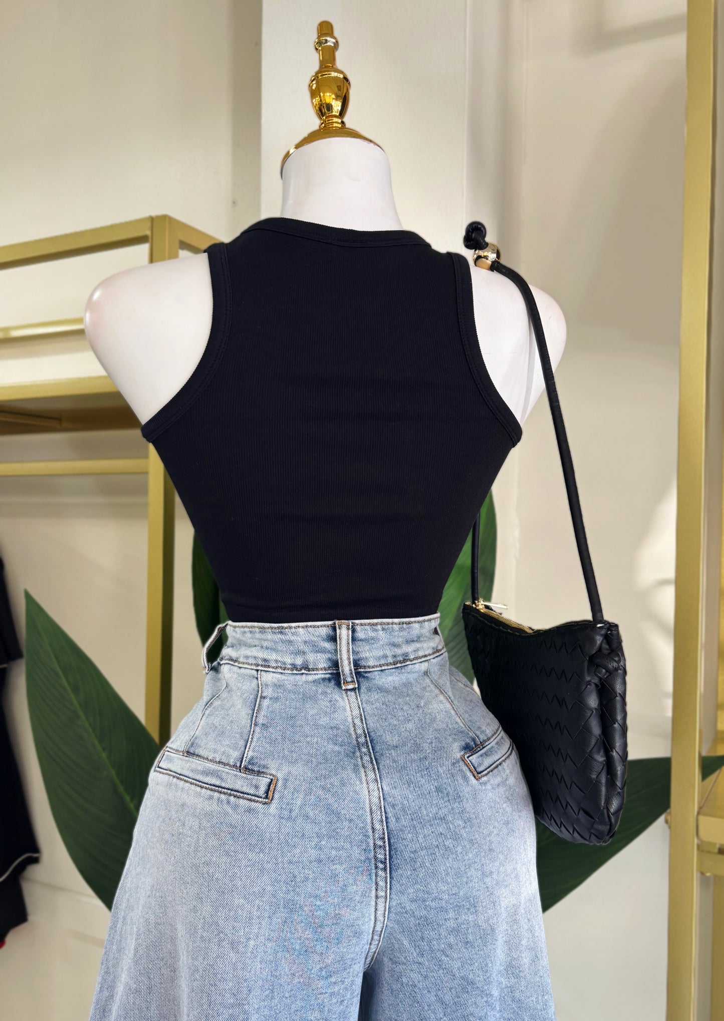 Gaila Basic Crop Top