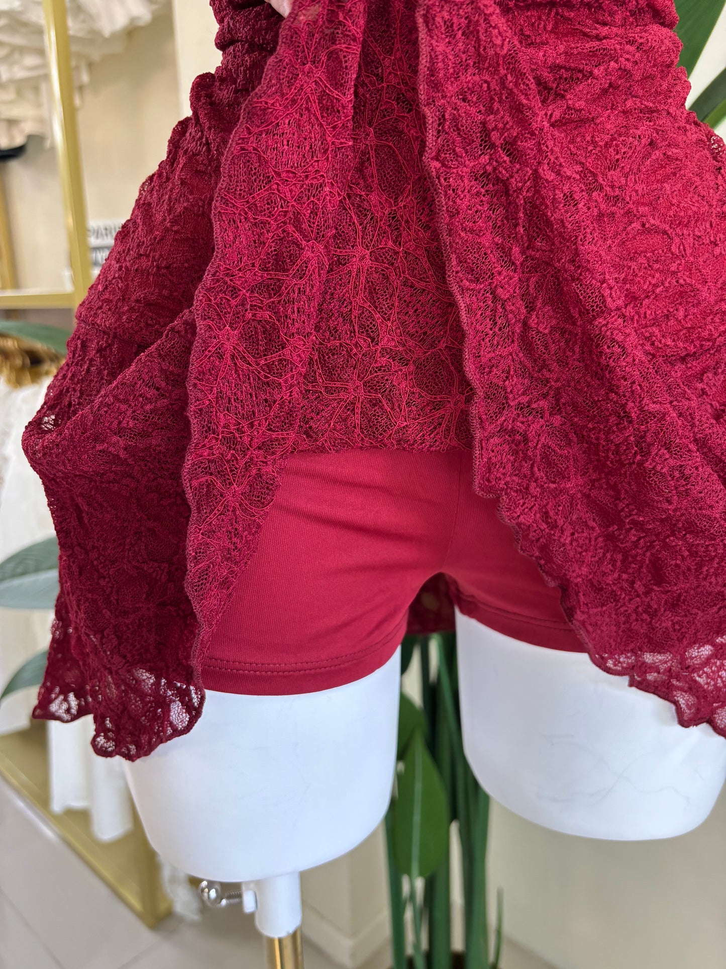 Rosalía Lace Dress (Brown/Burgundy/Black) *Tiene pantalón*