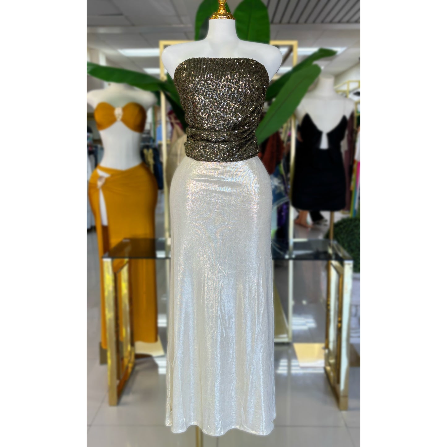Lara Metallic Long Skirt (3 Colores)