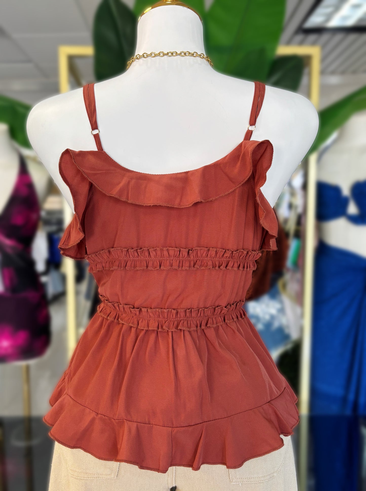 Amara Details Top