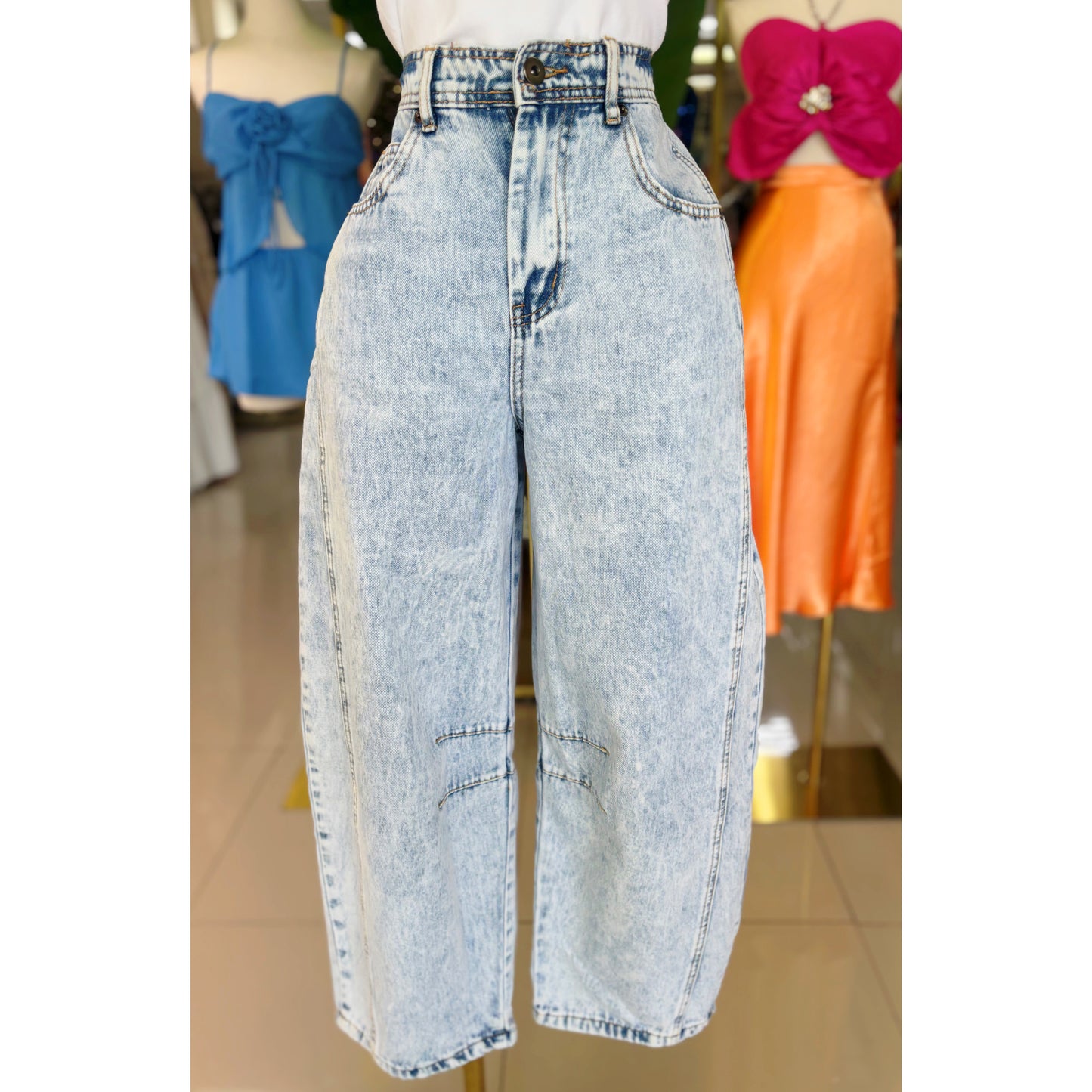 Eva Barrel Jean