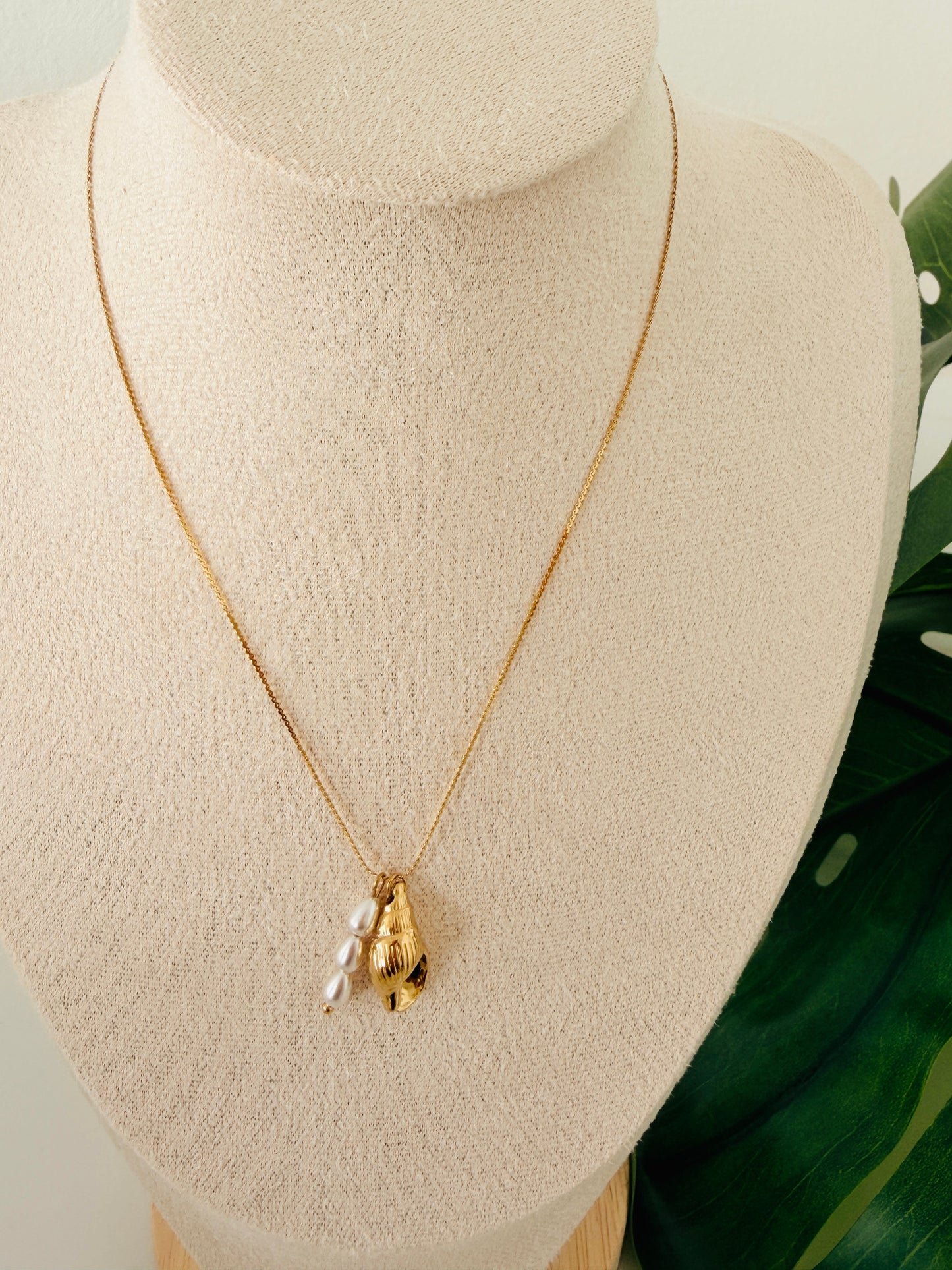 🐚 Caracola Pearl Necklace