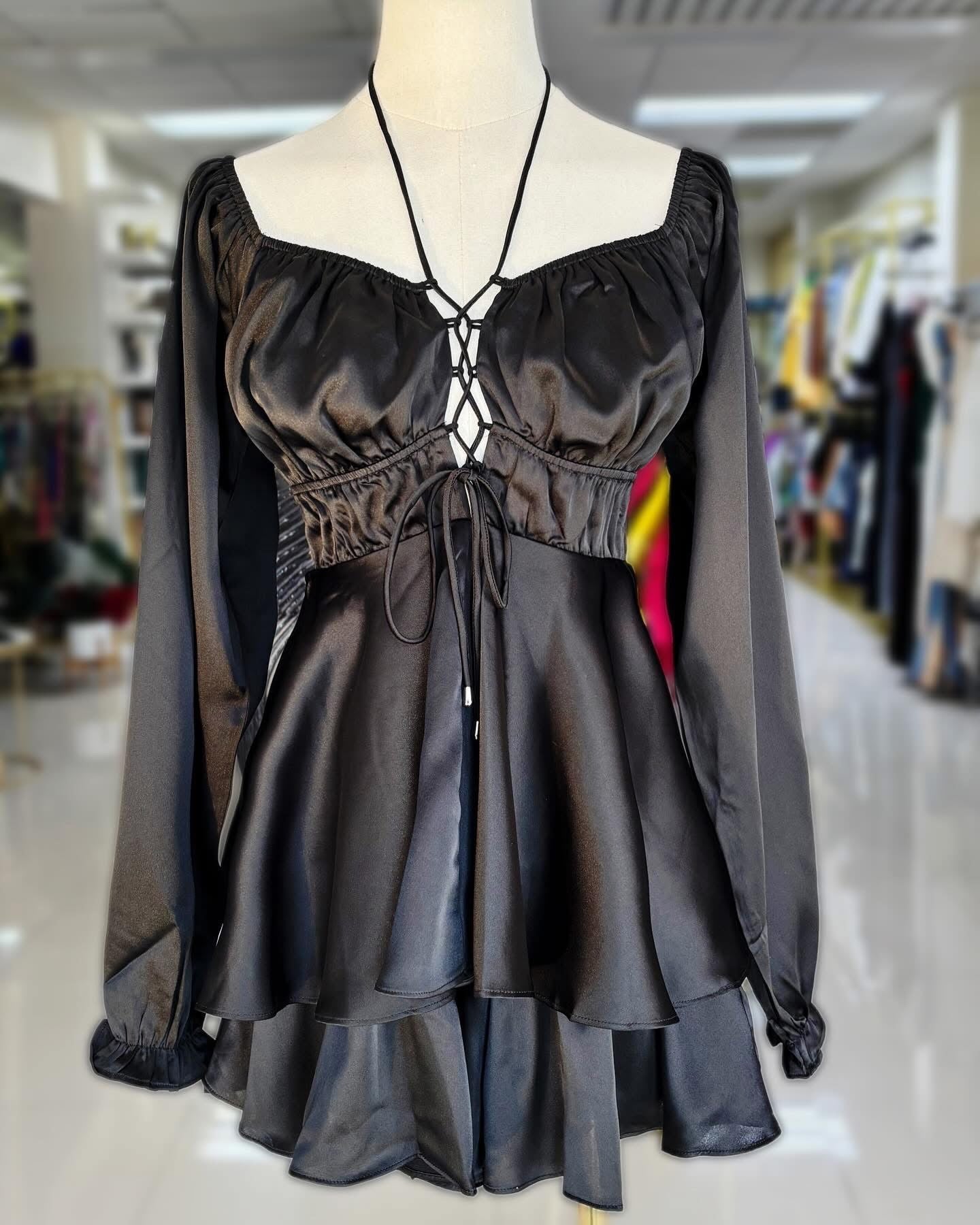 Naomi Satín Romper