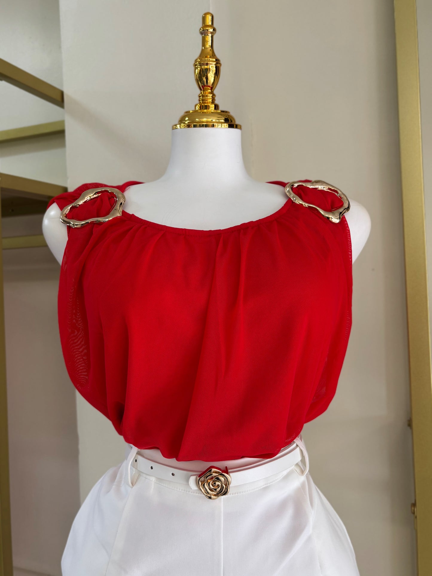Kamila Gold Detail Blouse (Rojo)