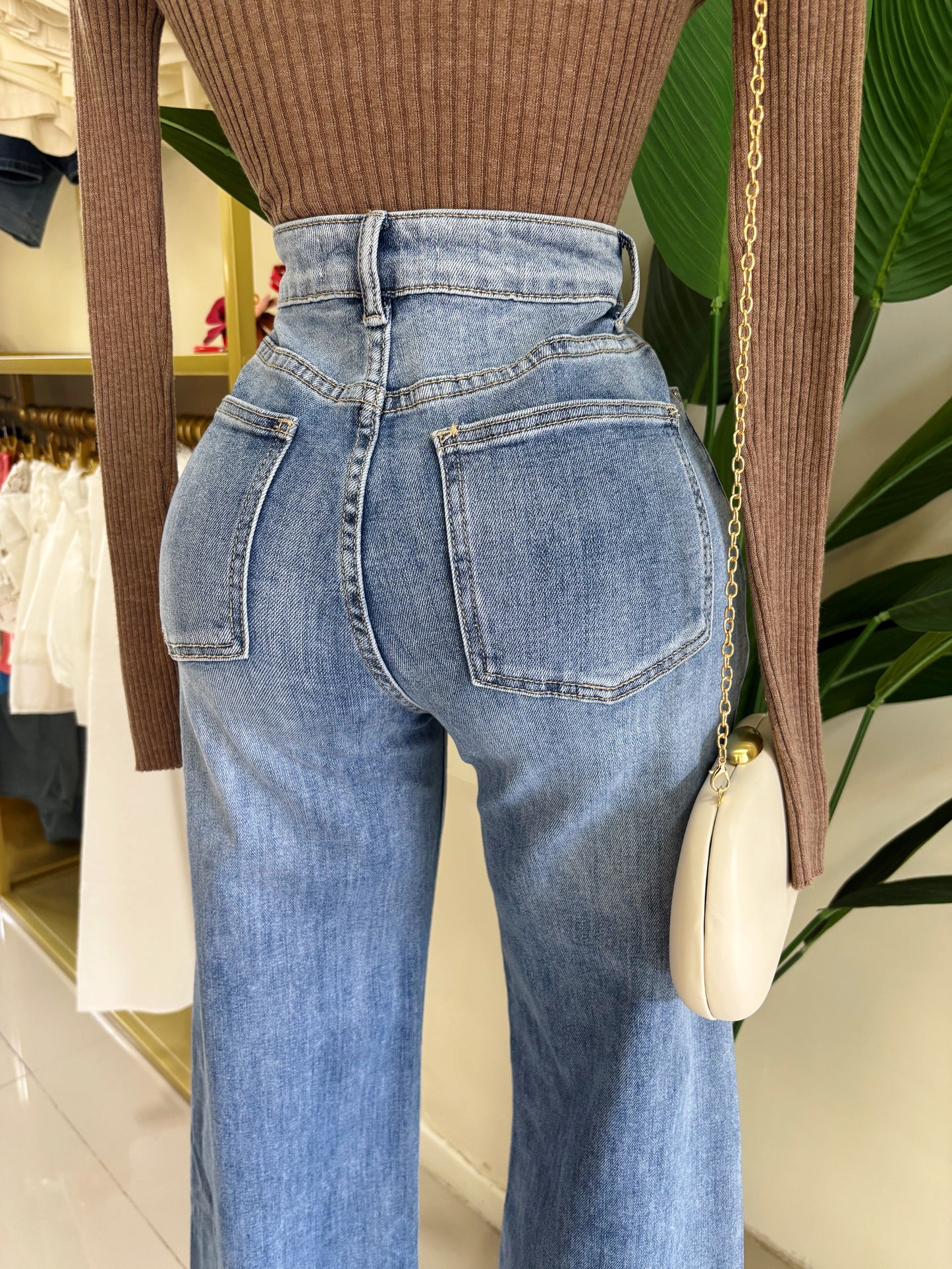Gala Crossed Bottom Jean