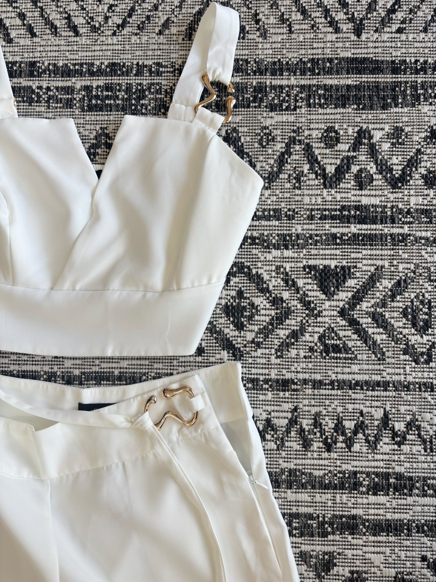 Tiana White Set
