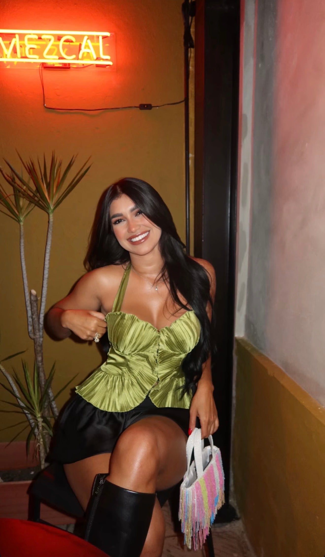 Galilea Halter Blouse LIME (Corre pequeña)