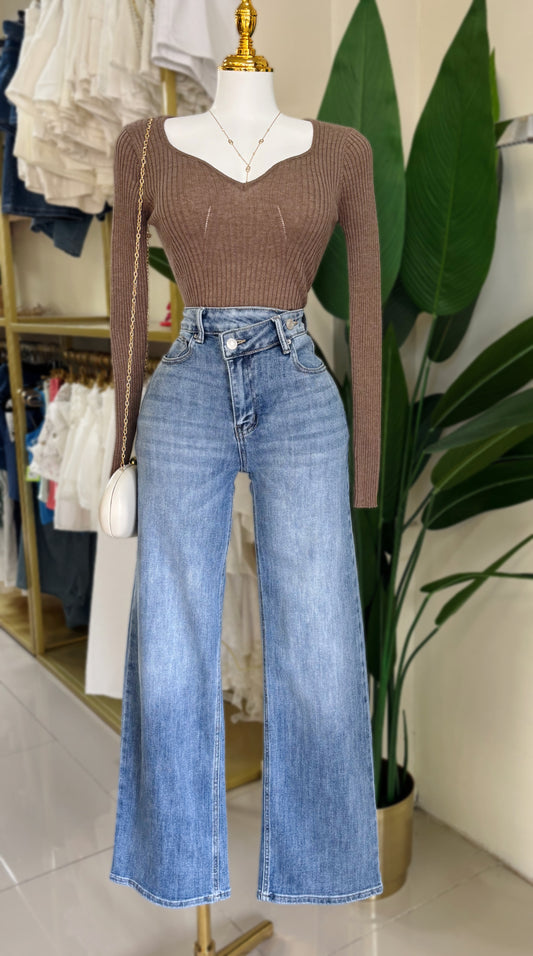 Gala Crossed Bottom Jean