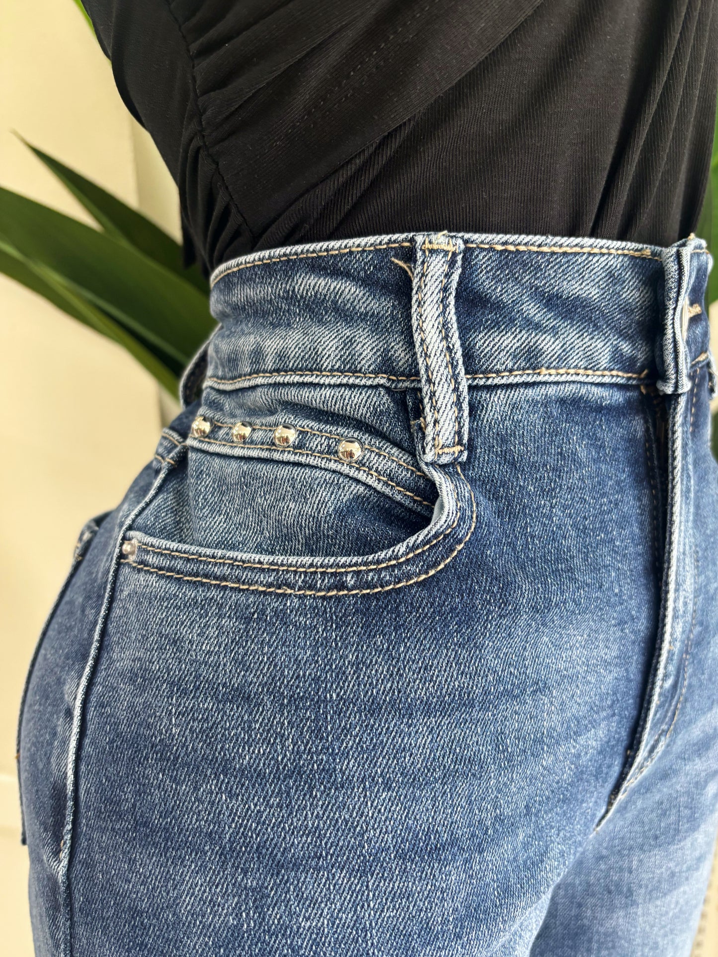 Karlotta Pocket Detail Jean
