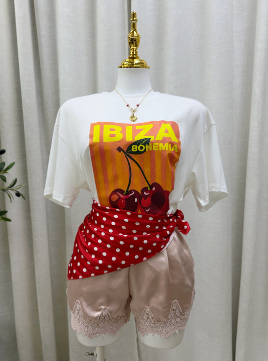 Bohemia Graphic Tee (Incluye el pañuelo)