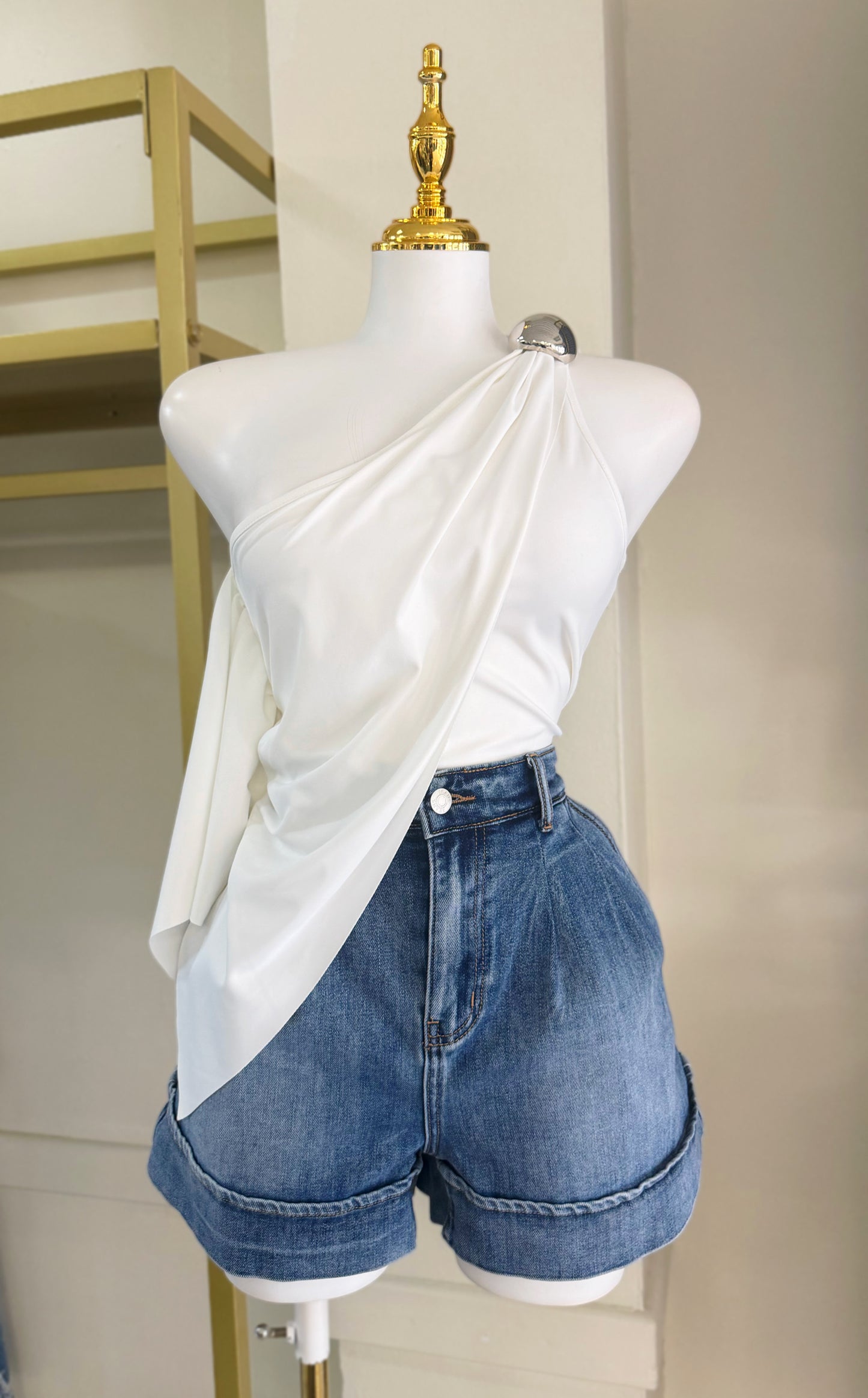 Aleida One Shoulder Blouse (Blanca/Negra/Mocha)