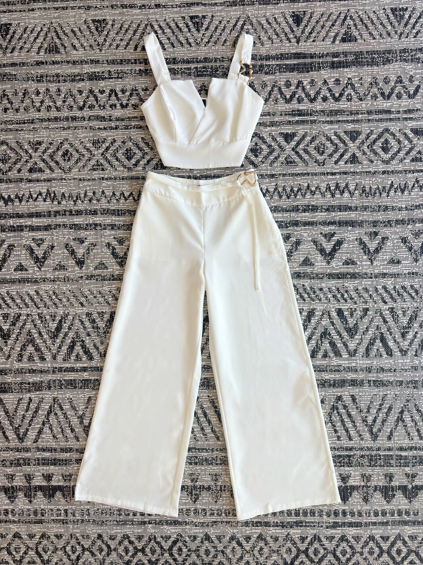 Tiana White Set
