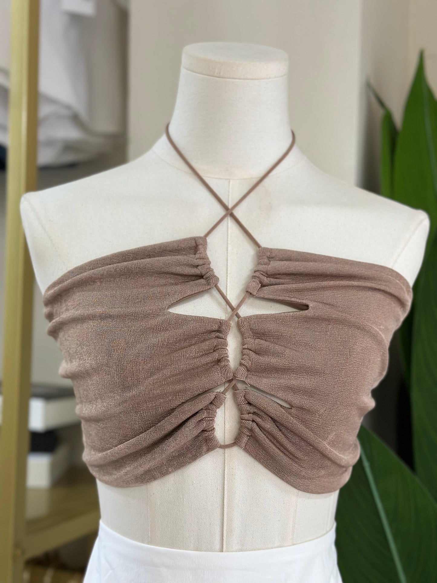 Kenia Knot Crop Top