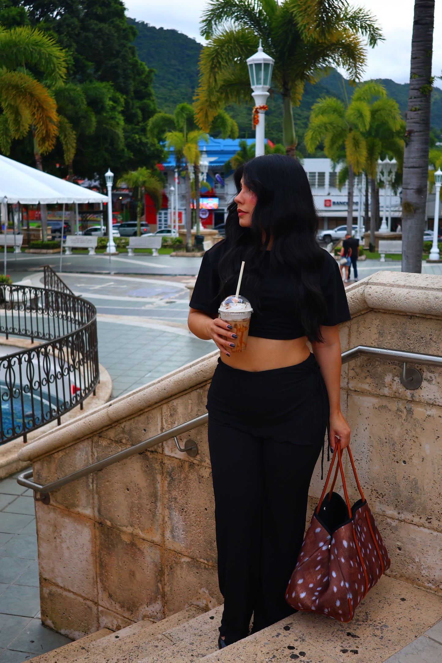 Raiza Pant (Black)
