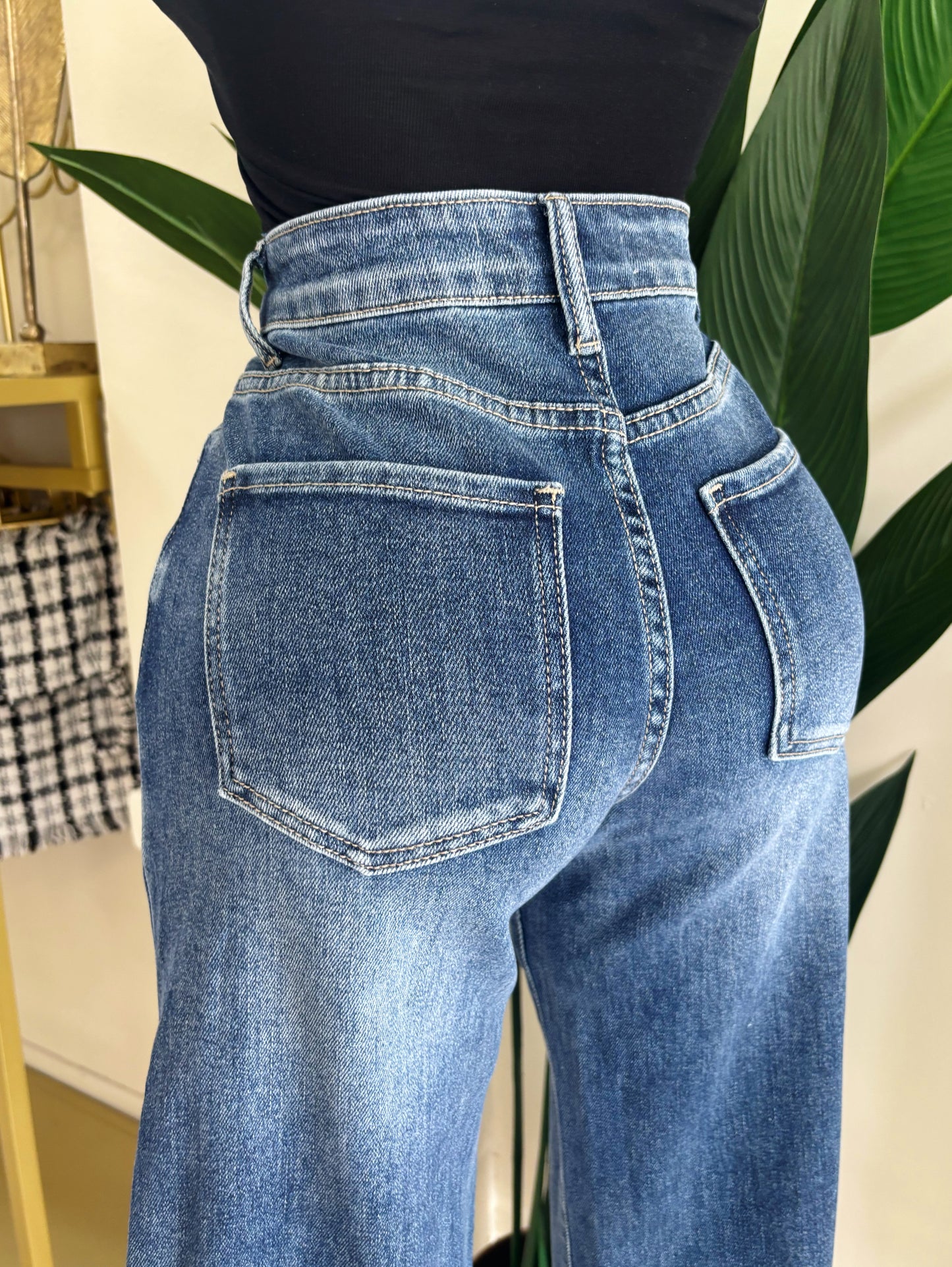 Karlotta Pocket Detail Jean