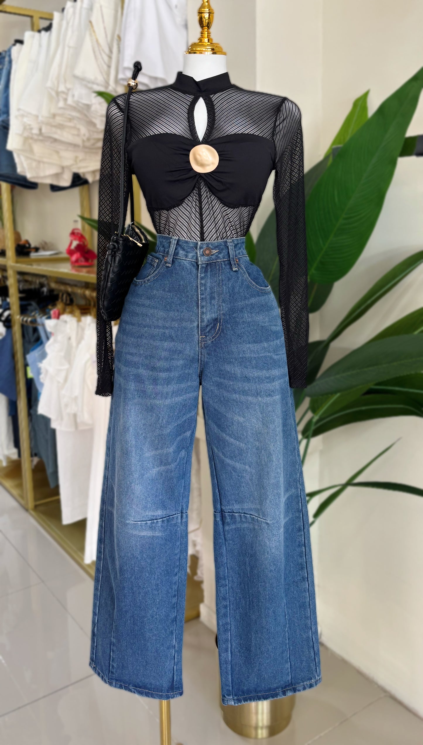 Lorena Barrel Jean