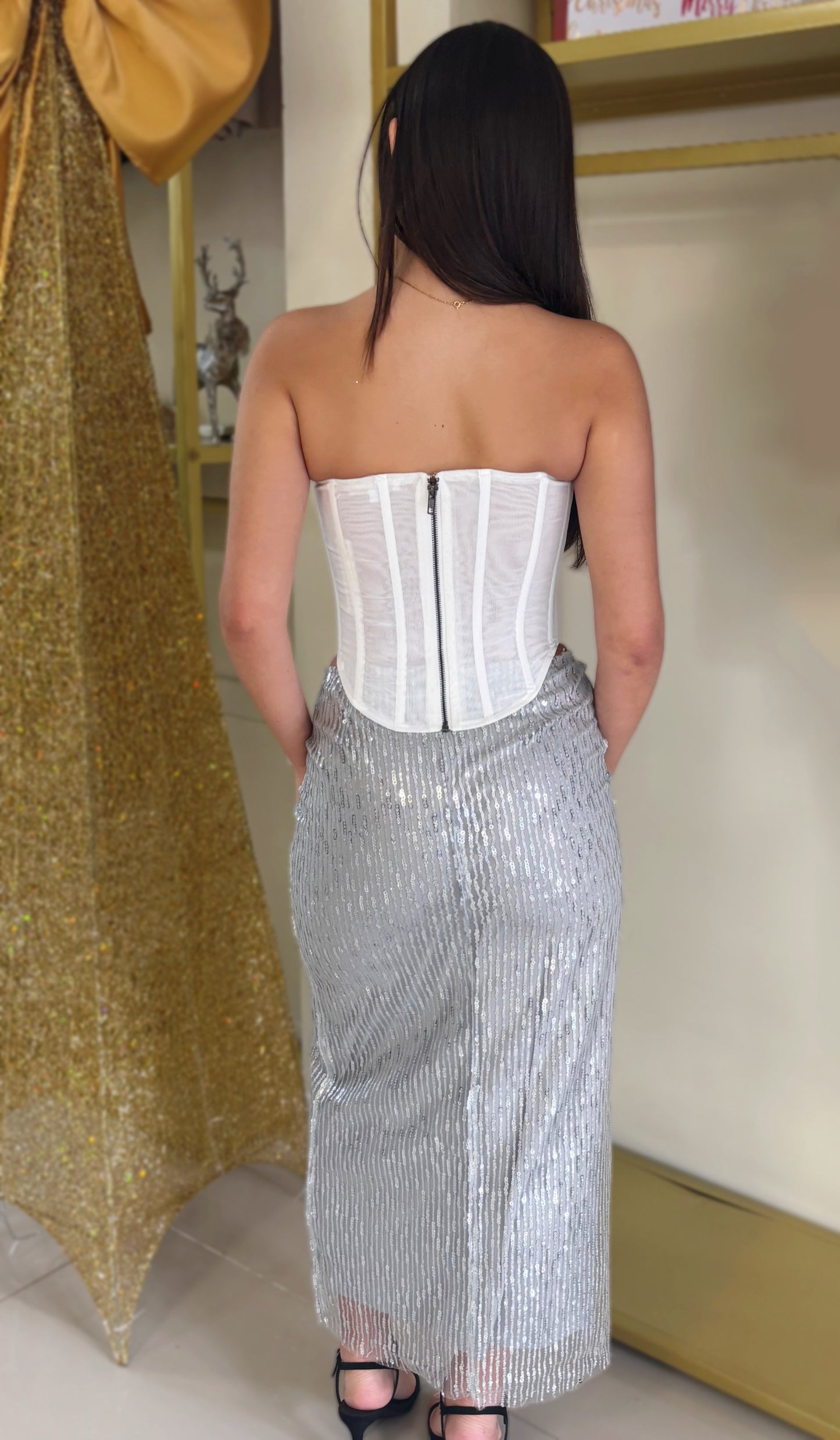 Laura Silver Sequin Midi Skirt (Corre pequeña)