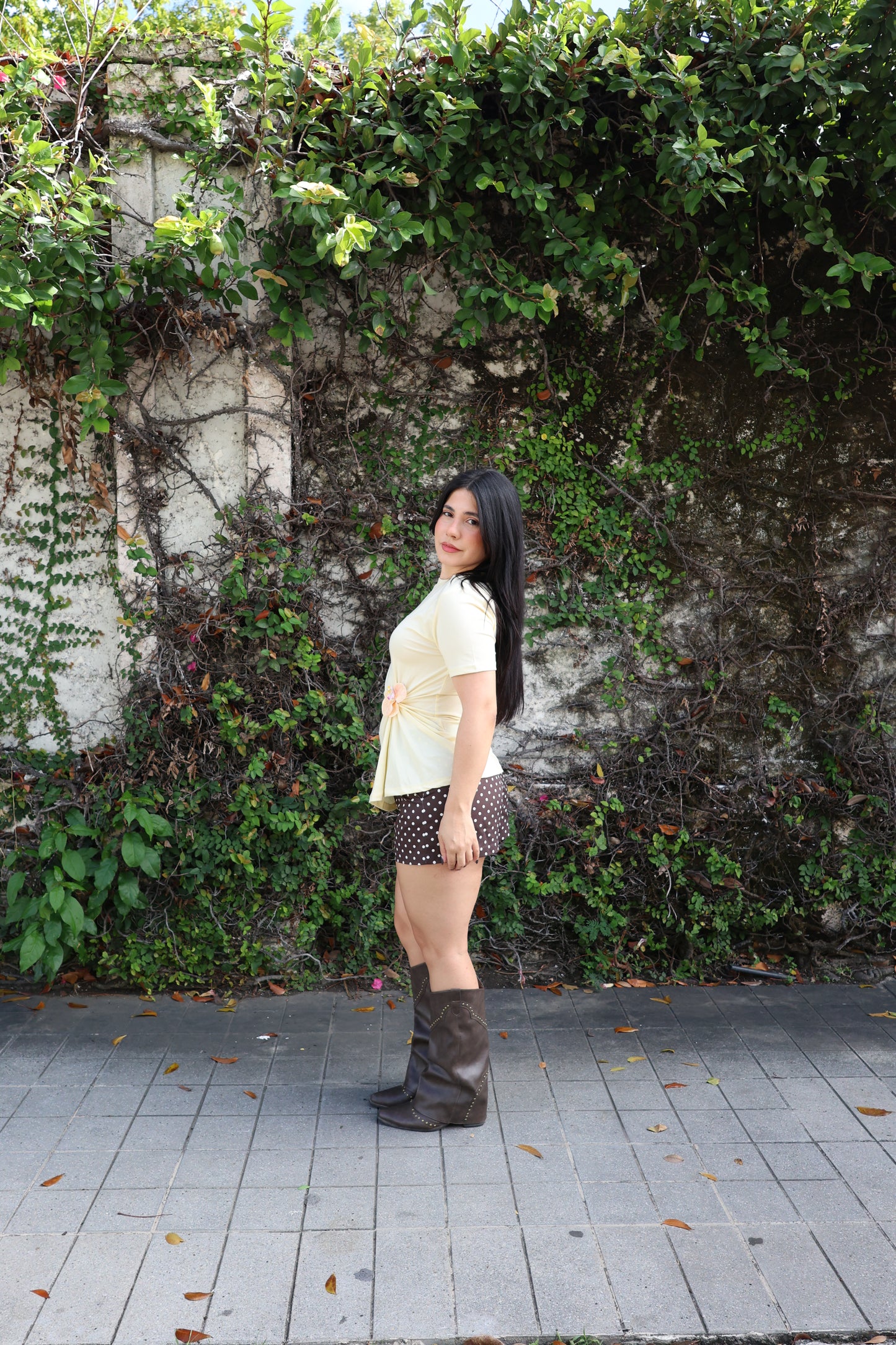 Laiza Orchid Detail Tshirt (Yellow)