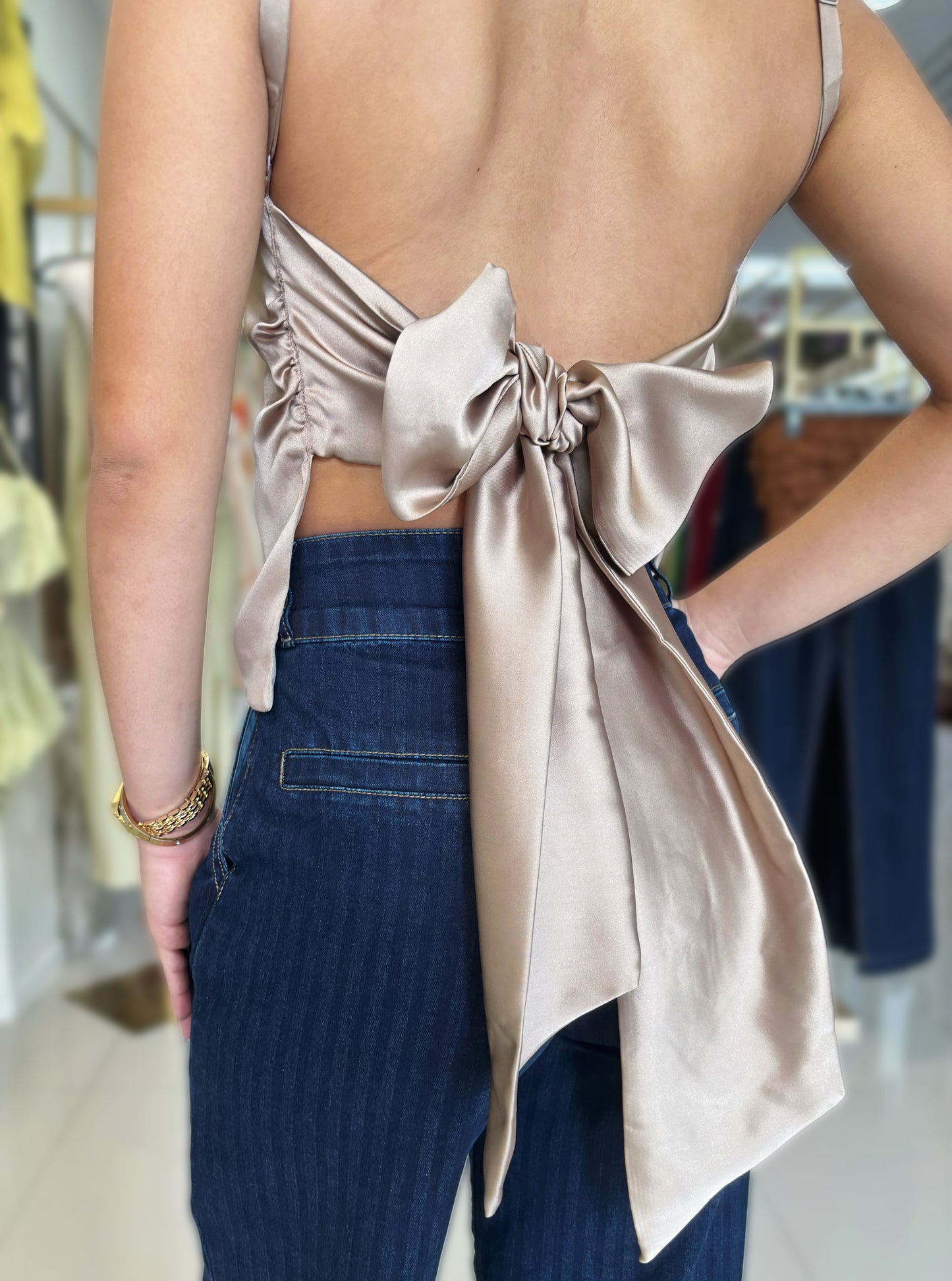 Zoe Back Knot Satin Top (2 colores)