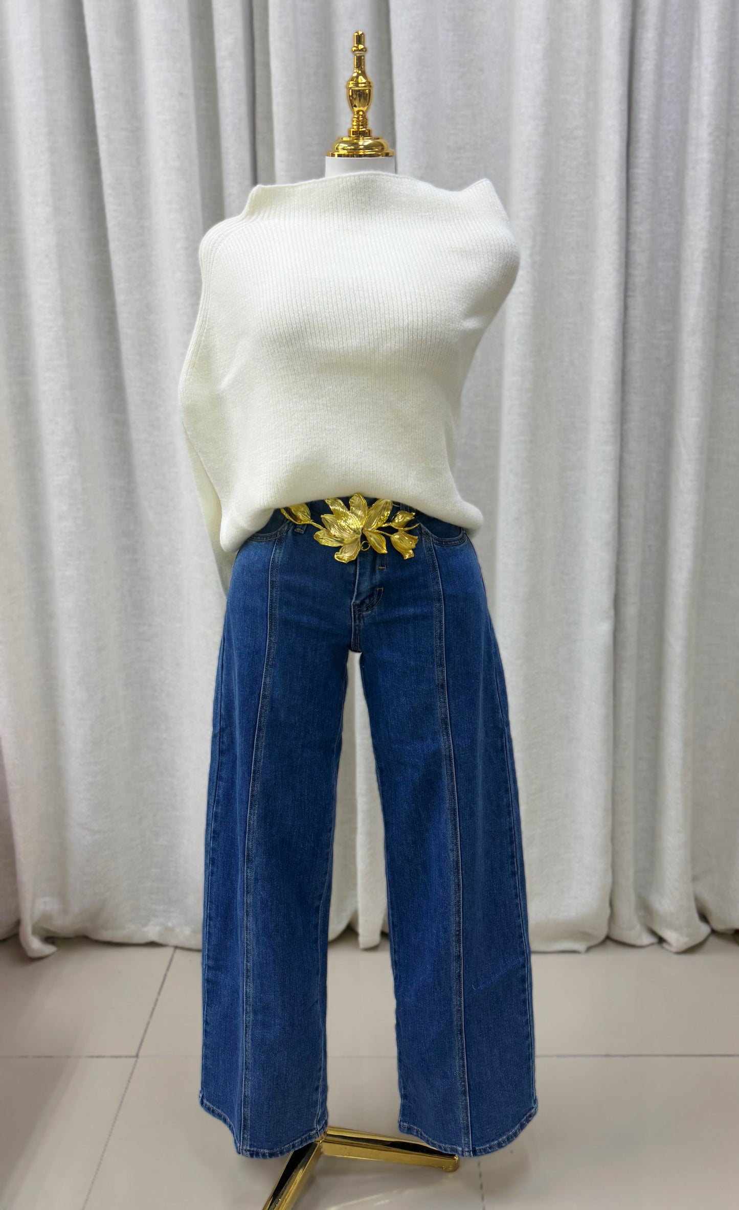 Lorena Gold Belt Jean (Mid Rise) Incluye Correa