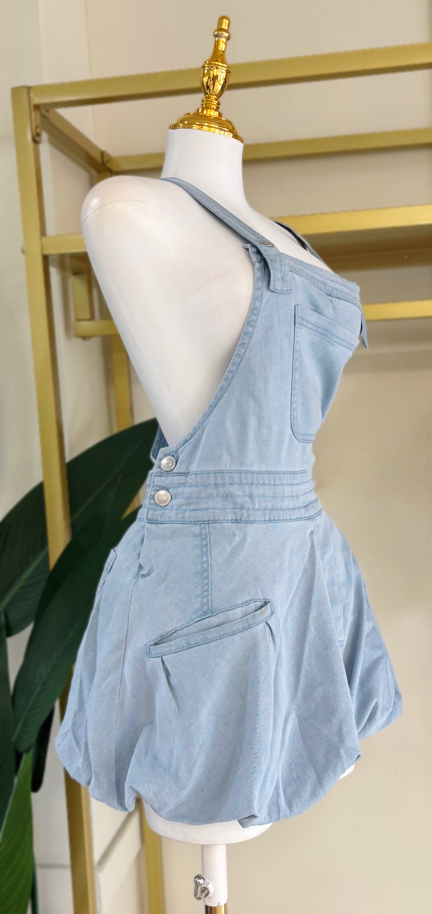 Mya Denim Bubble Romper (Corre grande)