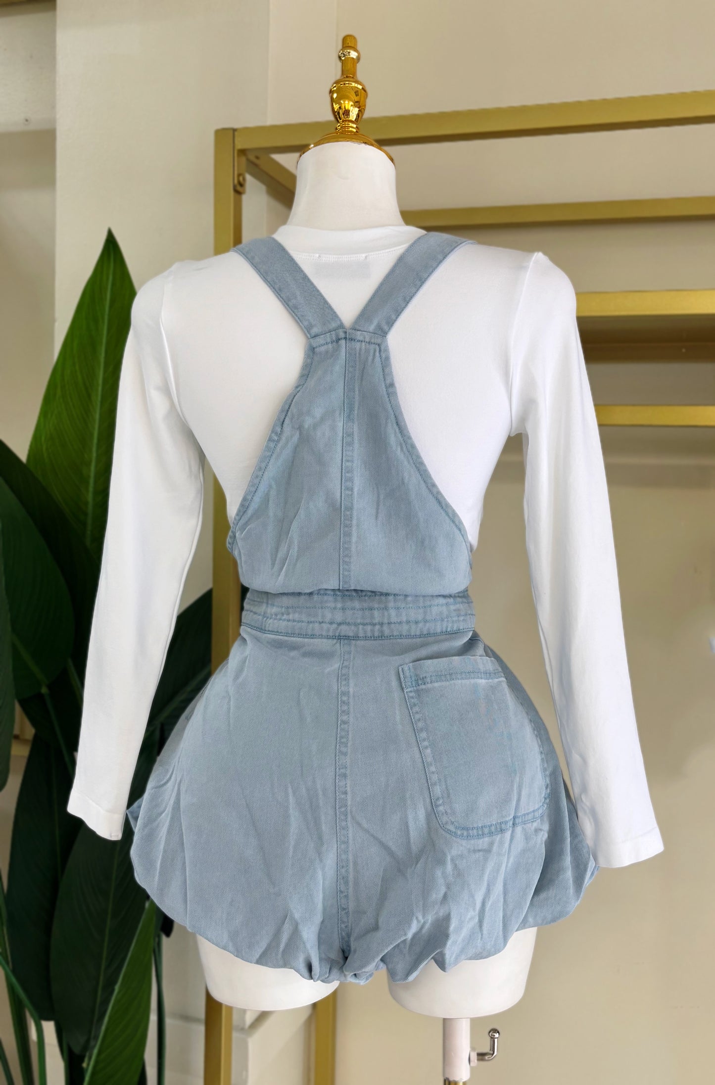 Mya Denim Bubble Romper (Corre grande)