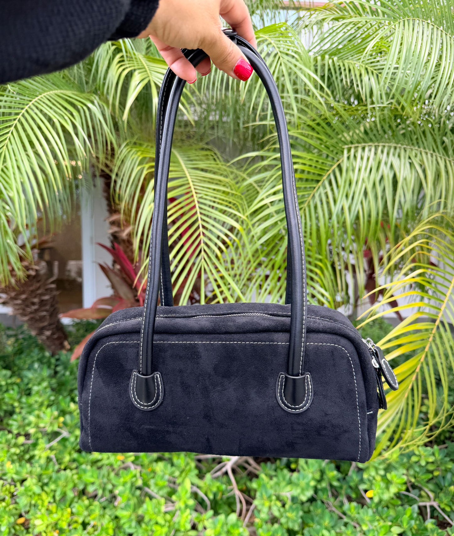 Lara Baguette Bag
