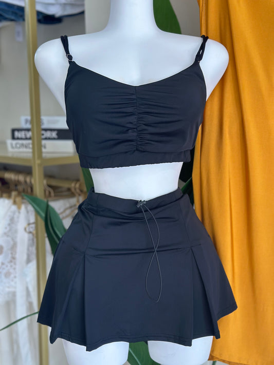 Tania Skort Set (Corre pequeño)