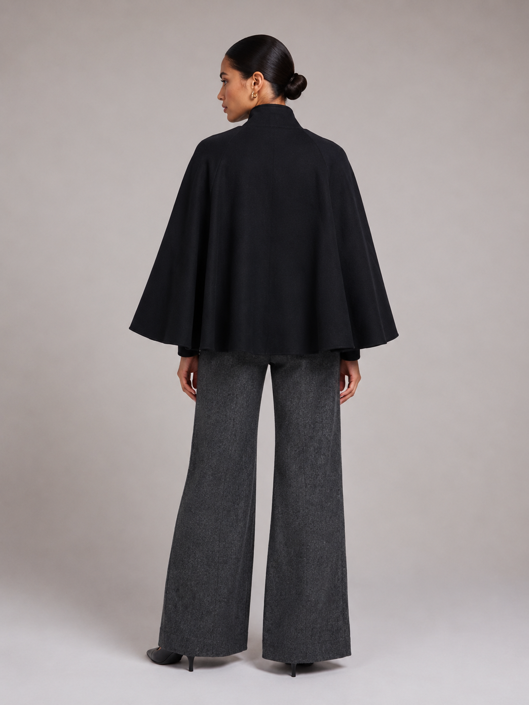 Élise Cape (Black/Brown/Terracotta)