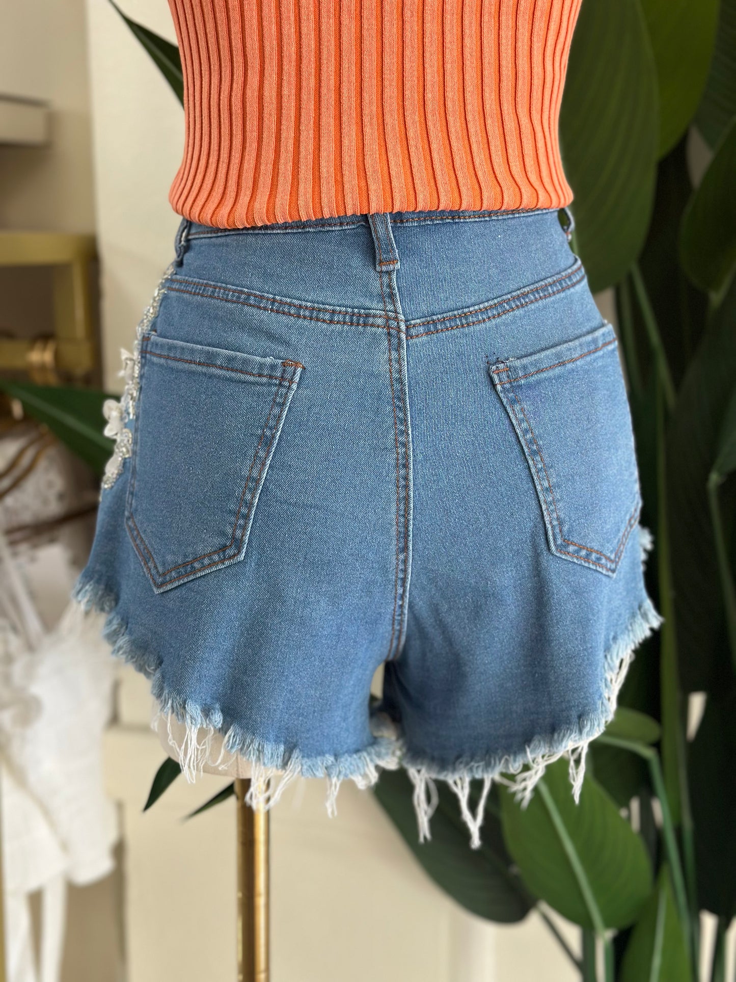 Flower Details Short
